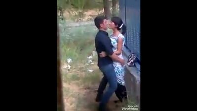 Na łonie natury rucha swoją dziewczynę z Uzbekistanu