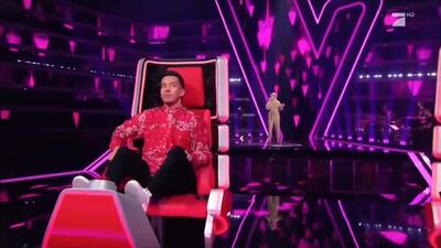 La Turque qui fait sensation en Allemagne grâce à sa voix _ Zeynep Avcı Yalan _ The Voice Allemagne (1080 x 1920).mp4