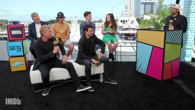 Cobra Kai apresenta maus mestres e triângulos amorosos