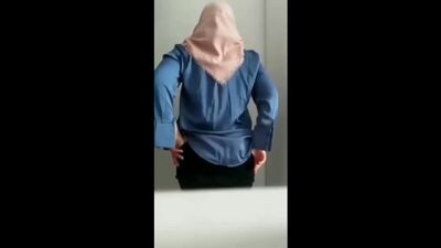 My Uzbek Girlfriend Is Getting Ready