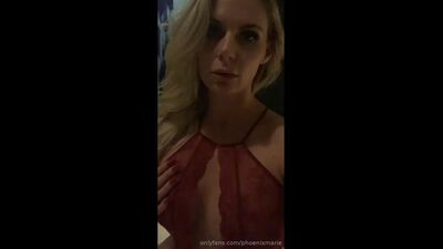 Phoenix Marie auf OnlyFans