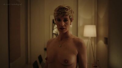 Cécile (Cecile) de France Nua - O Novo Papa - T1E04 (2020) HD 1080 Ver Online / Cécile de France - O Novo Papa