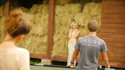 Naga Polina Gagarina dla magazynu MAXIM