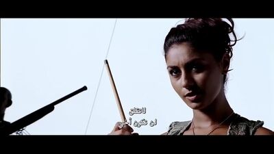 Mahek Chahal nei panni della sexy scagnozza Shaina