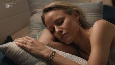 Lea Louisa Wolfram, Thekla Hartmann - Rosamunde Pilcher e168 (2023) HD 1080p Nua? Sensual! Ver online