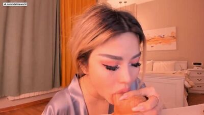 Cazaque faz sexo oral e masturba (sexo oral, mamada, porno, blowjob, quirguiz, uzbeque, sexo, caseiro, asiáticas, webcam, mamas)