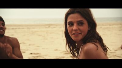 Coline Beal, Juliette Lamet, Sarah Jomain: Sexy - Not K.O. (2016) HD 1080p