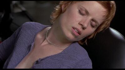 (+18) Kim Dickens (scena erotyczna, seks, erotyka, scena w łóżku, na pieska, ruchanie, wytrysk, porno)
