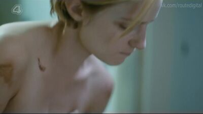 Faye Marsay Nude – Glue s01e03 (2014) HD 720p Watch Online / Faye Marsay – Glue