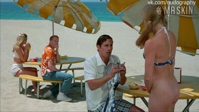 Amy Adams nue dans le film « Psycho Beach Party » (2000, Robert Lee King)