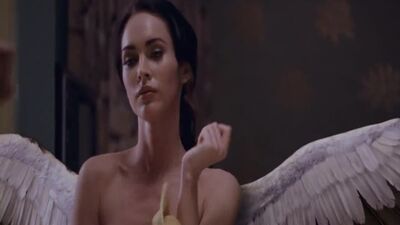 Megan Fox nue dans le film *Passion* (2010)