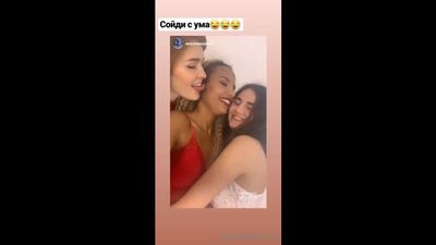 OnlyFans Jia Lissa (Lesbian, Posing)