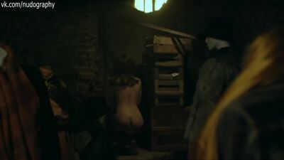 Anastasia Ryséva desnuda en la serie «La frontera del tiempo» (2015) - Capítulo 15 (La musa del maníaco)
