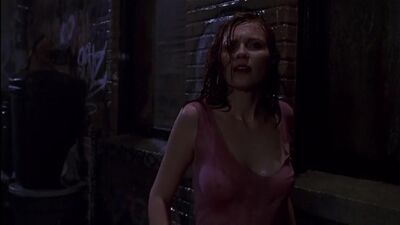Kirsten Dunst desnuda - Kirsten Dunst Nude - 2002 Spider-Man