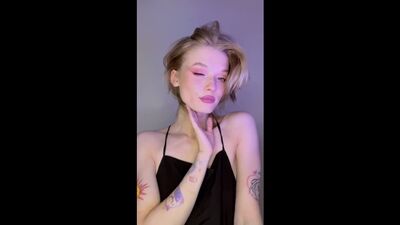Ksenkanesesh on TikTok girl makeup!