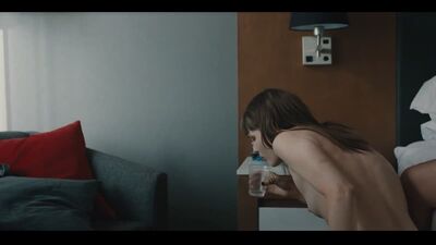 Kelly Depeault, Emi Chicoine, etc. Desnudas - Noémie Says Yes (Noémie dice que sí) (2022) HD 1080p Ver online
