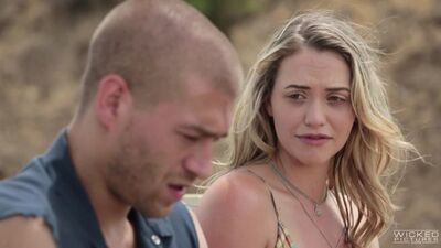 La méchante Mia Malkova
