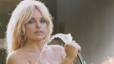 Ali Chanel - Playmate du mois d'août