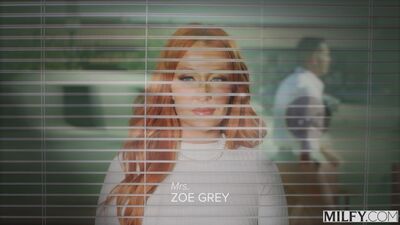 Zoe Grey - Une rousse en manque de bite a des envies de jeune étalon