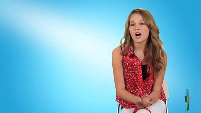 Kelli Berglund z serialu „Lab Rats” stacji Disney XD