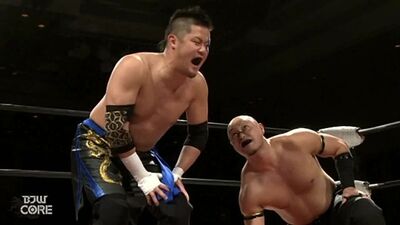 Daichi Hashimoto & Hideyoshi Kamitani [c] gegen Kazumi Kikuta & Yuko Miyamoto (BJW – 16.04.2022)