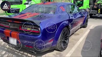 Em Moscovo, foi interrompida uma corrida de carros de jovens ricos em Ferraris e Lamborghinis d vjcrdt ghtctrkb fdnjghj,tu vf;jhjd yf ferrari b lamborghini