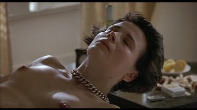 Juliette Binoche (escenas de sexo de Juliette Binoche en «Damage», 1992)