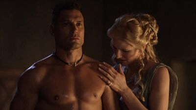Andy Whitfield e Manu Bennett em Spartacus, 1.ª temporada, episódio 5, parte 2