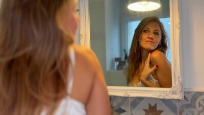 JacquieEtMichelTV – Penelope Chic