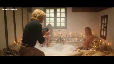 Alison Wheeler, Marie Perrin u. a. Nude – Cloclo (FR-2012) Alison Wheeler, Marie Perrin, Ana Girardot, Sabrina Seyweku – Mein Weg