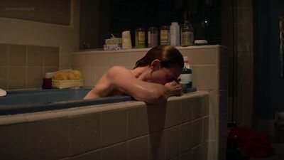 Emily Deschanel Nua (coberta) - Animal Kingdom s04e12 (2019) HD 1080p / Emily Deschanel - Animal Kingdom (À maneira dos lobos)