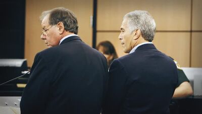 Jeffrey Epstein: Filthy Rich (2020) – Episode 3 of the documentary series about the pedophile (subtitles)