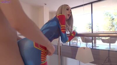 [Pornhub] sia_siberia – Kapitan Marvel rżnie faceta (Avengers)
