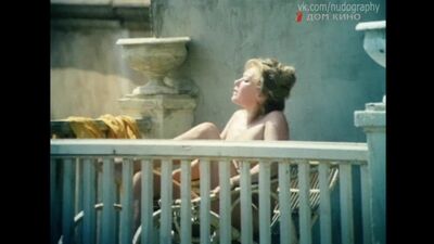 Margarita Terekhova nackt im Film „Santa Esperanza“ (1980, Sebastián Alarcón)