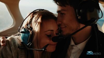 Parabéns pelo aniversário a bordo do MAGaero