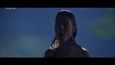 Джоди Фостер 1994 жылғы «Нелл» фильмінде жалаңаш күйде көрінеді