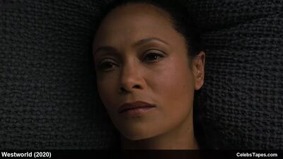 Thandie Newton, cenas de nudez frontal em «Westworld»