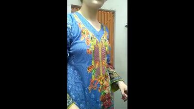 Wunderschönes pakistanisches Mädchen zeigt süße Brüste und eine rosa Muschi.mp4