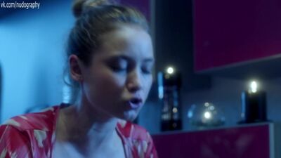 Julia Margulis w filmie „Nie proponować intymności” (2016, Oleg Sztrohm) 1080p