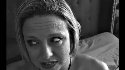 PORNO INCESTO -- LA MADRE SI SCOPE CON TUTTI, E ANCHE CON IL FIGLIO -- porno in lingua russa --