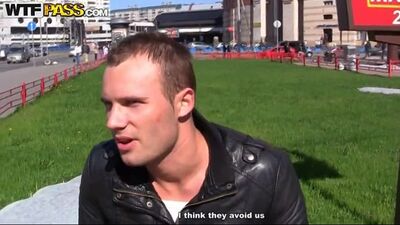 «Мої дівчата з пікапа»: реаліті-порно з спраглою до сексу рудоволосою