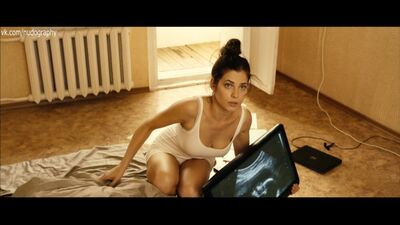 Yulia Snigir en la película «Iván el Atómico» (2012, Vasili Barkhatov) 1080p
