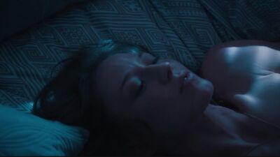 Carrie Coon Nua - The Leftovers s01e07 (2014) HD 1080p Web-DL Ver Online / Carrie Coon - The Leftovers