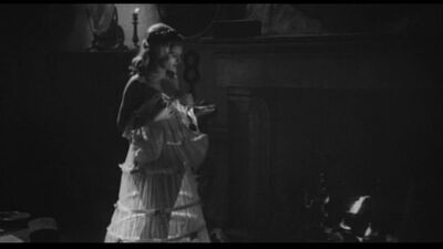 Silvia Sorrente Nude - Danse Macabre, Danse macabre (1964)