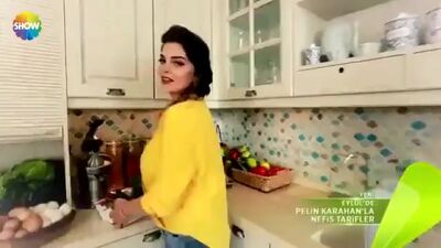 Кулінарне шоу з Пелін Карахан — 1