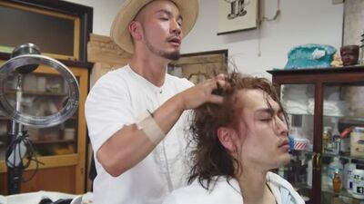 Yamaguchi Barber - 【ASMR】Освіжаючий масаж із HAAR WASSER │ Yamaguchi Barber