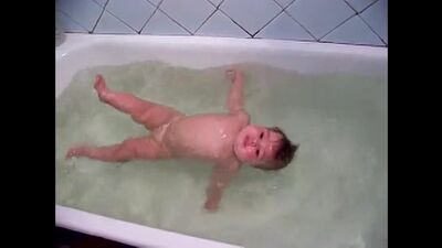 Le galet nage ))))