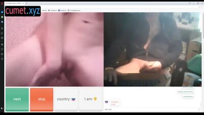 Młoda dziewczyna na czacie wideo pogłaskała swoją dziurkę przed kamerką, dopóki nie skończyłem - mój wirt