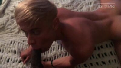 J4F - JustForFans - Max Konnor et Alam Wernik (interracial, sodomie, énorme bite noire)