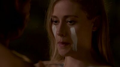 Jade Tailor, Olivia Taylor Dudley, Stella Maeve Nude - The Magicians (2016) 1.ª temporada, episódios 5 e 6 - HD 1080p - Ver online